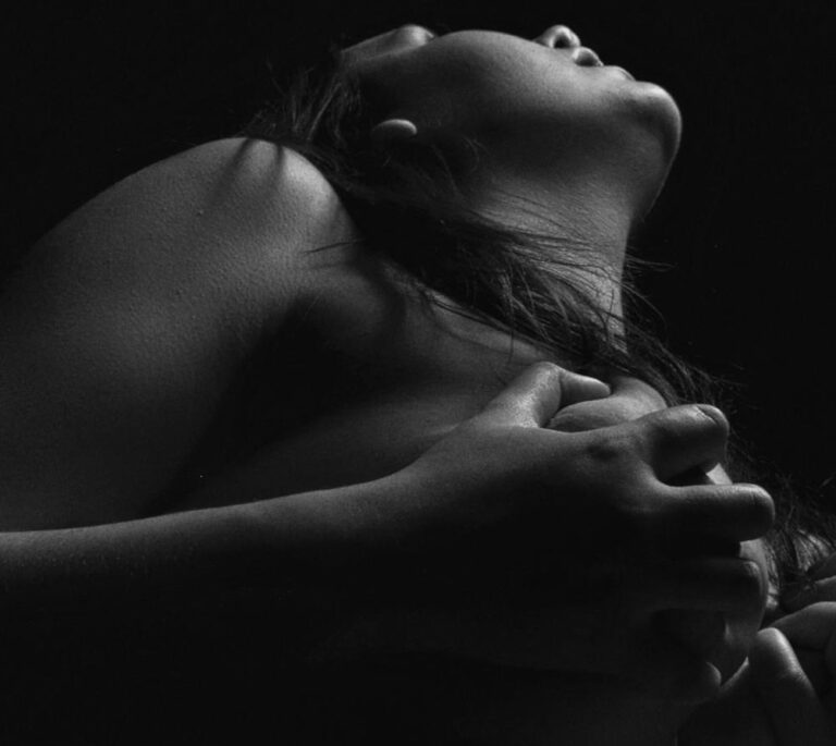 Free Chat Nude – Explore Real Connections in a No-Limits Space